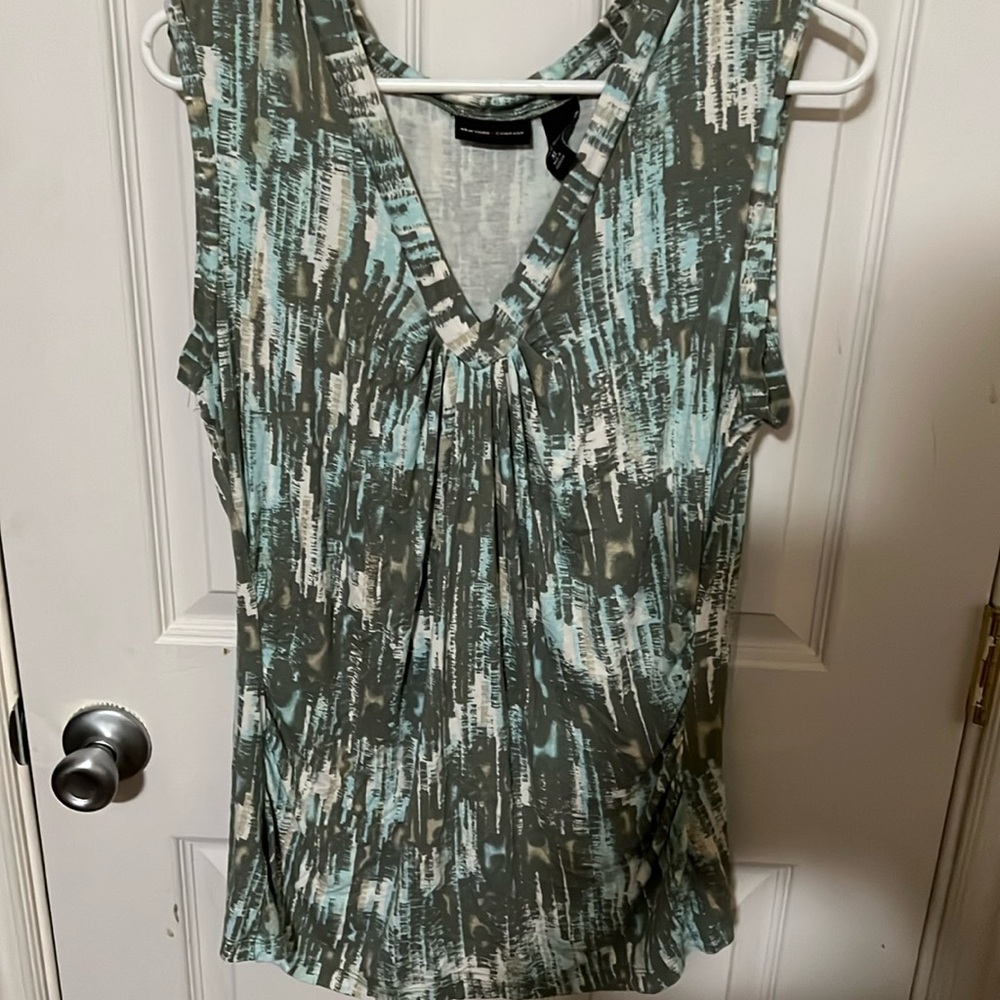 Women’s size XL tank top